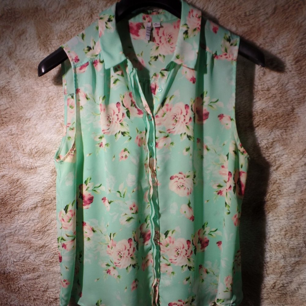 Elle seafoam green sleeveless blouse with pink camelias XL